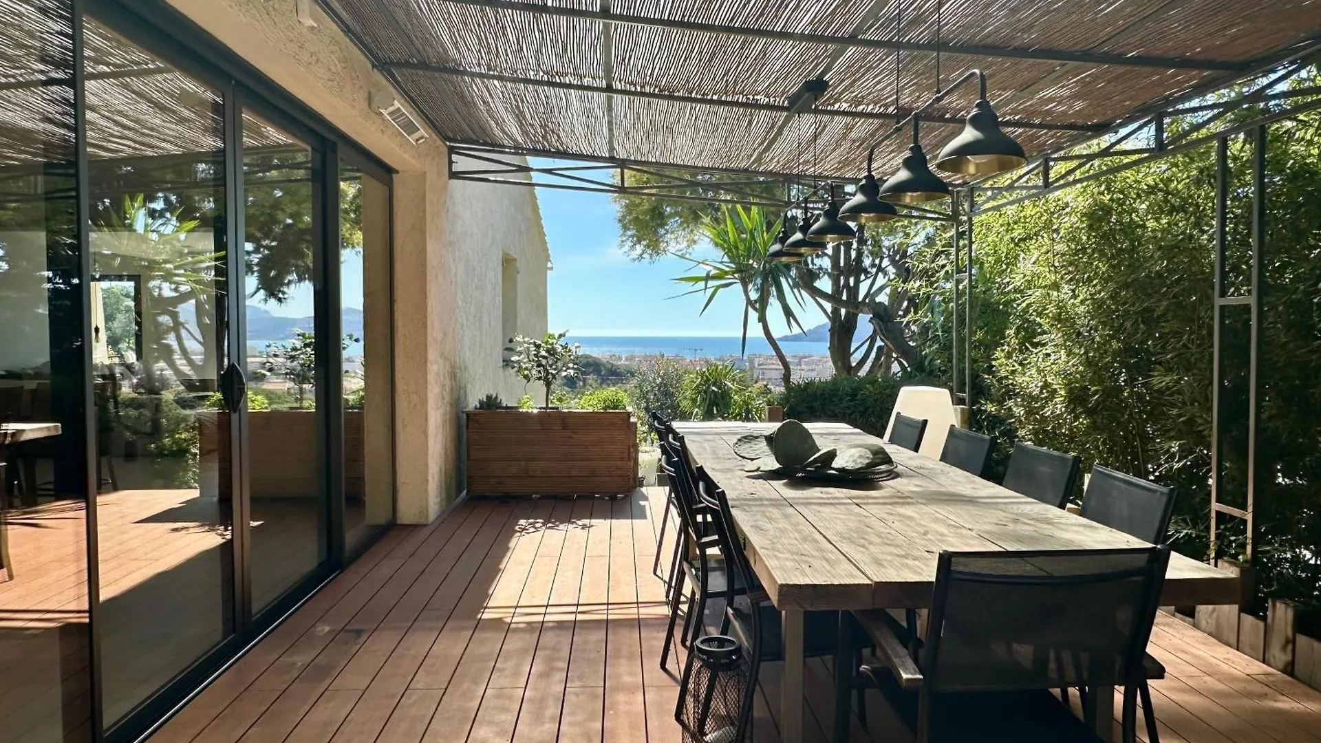 Bella By Terry'S Homes Cannes 0*,  Francia