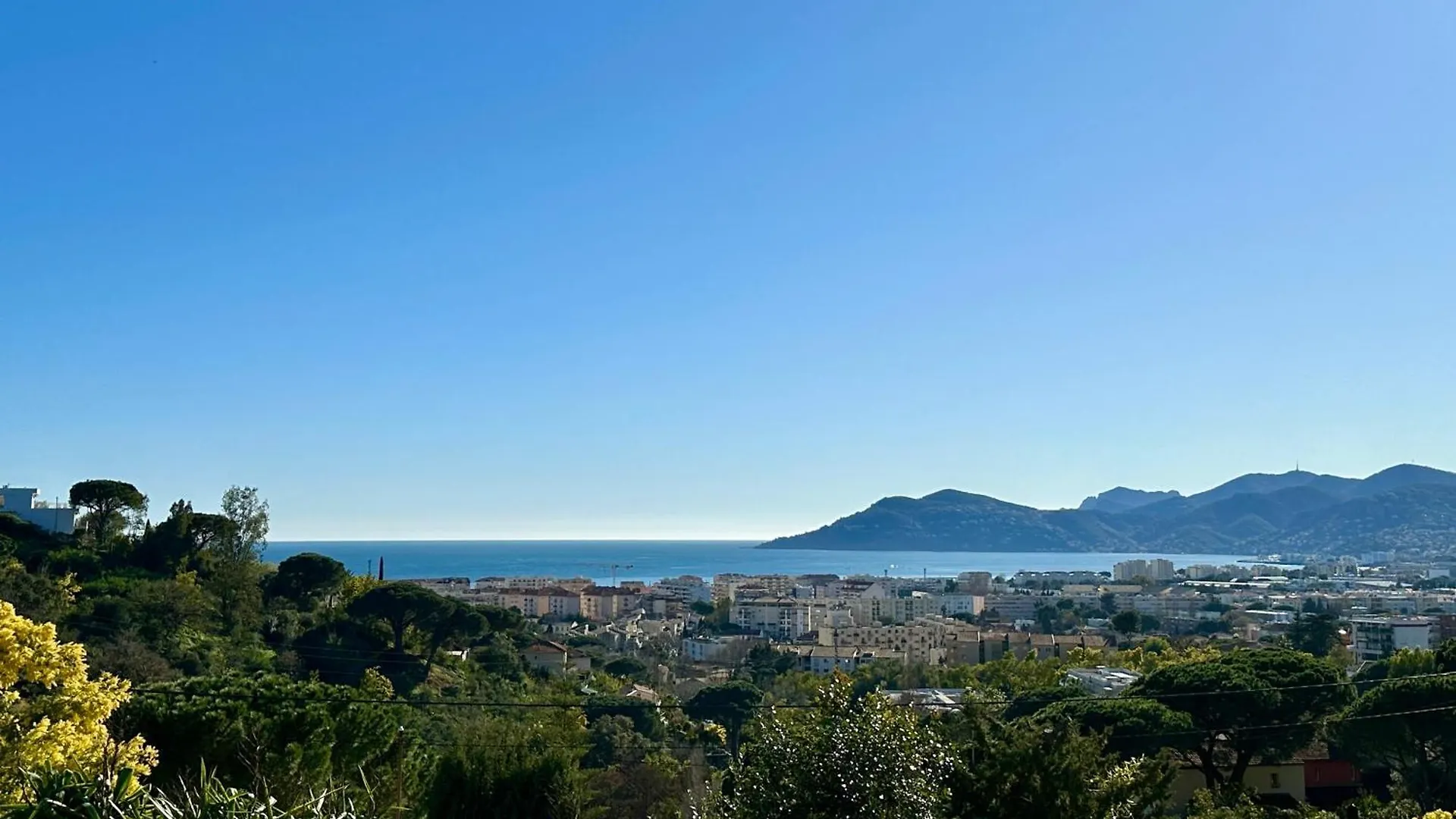 Bella By Terry'S Homes Cannes