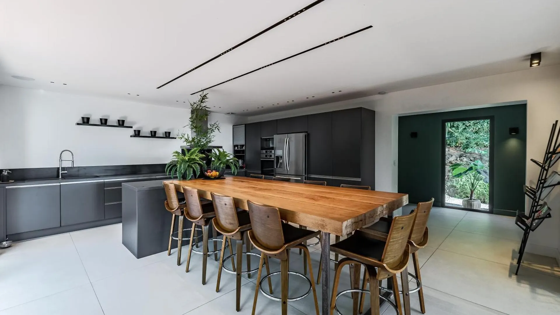Bella By Terry'S Homes Cannes Villa