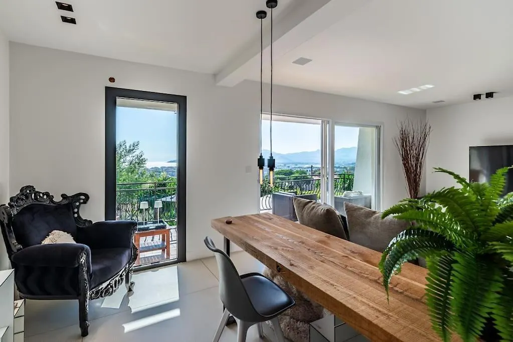 Bella By Terry'S Homes Cannes Villa